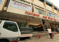 Holland Road Shopping Centre (D10), Retail #277794901